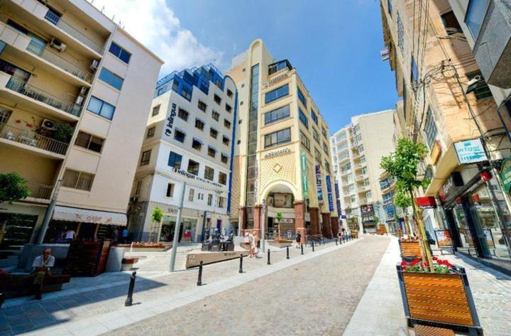 Stunning 2Br Holiday Penthouse In Central Sliema Bagian luar foto