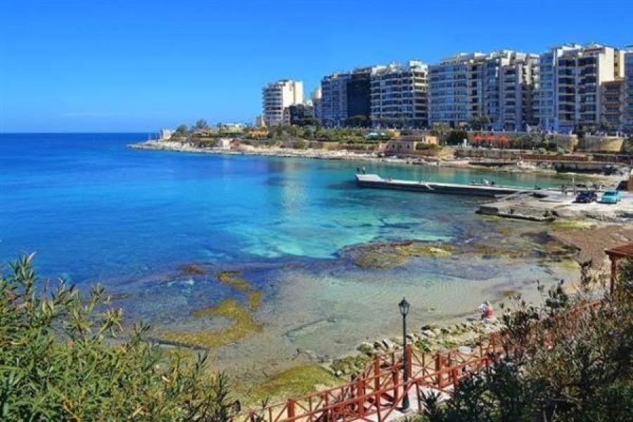 Stunning 2Br Holiday Penthouse In Central Sliema Bagian luar foto