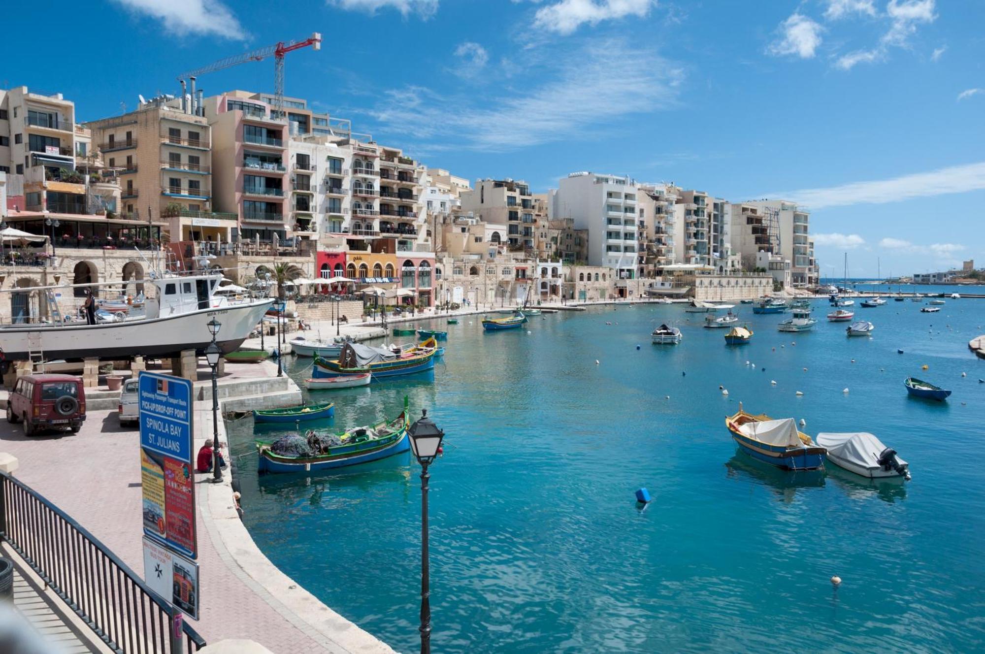 Stunning 2Br Holiday Penthouse In Central Sliema Bagian luar foto